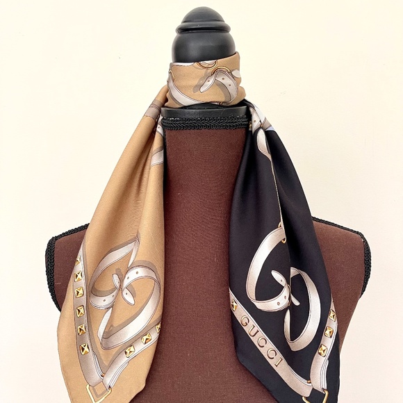New Gucci Logo Chains Color-Block Black Beige Silk Scarf with Gucci Gift Box - Picture 12 of 12